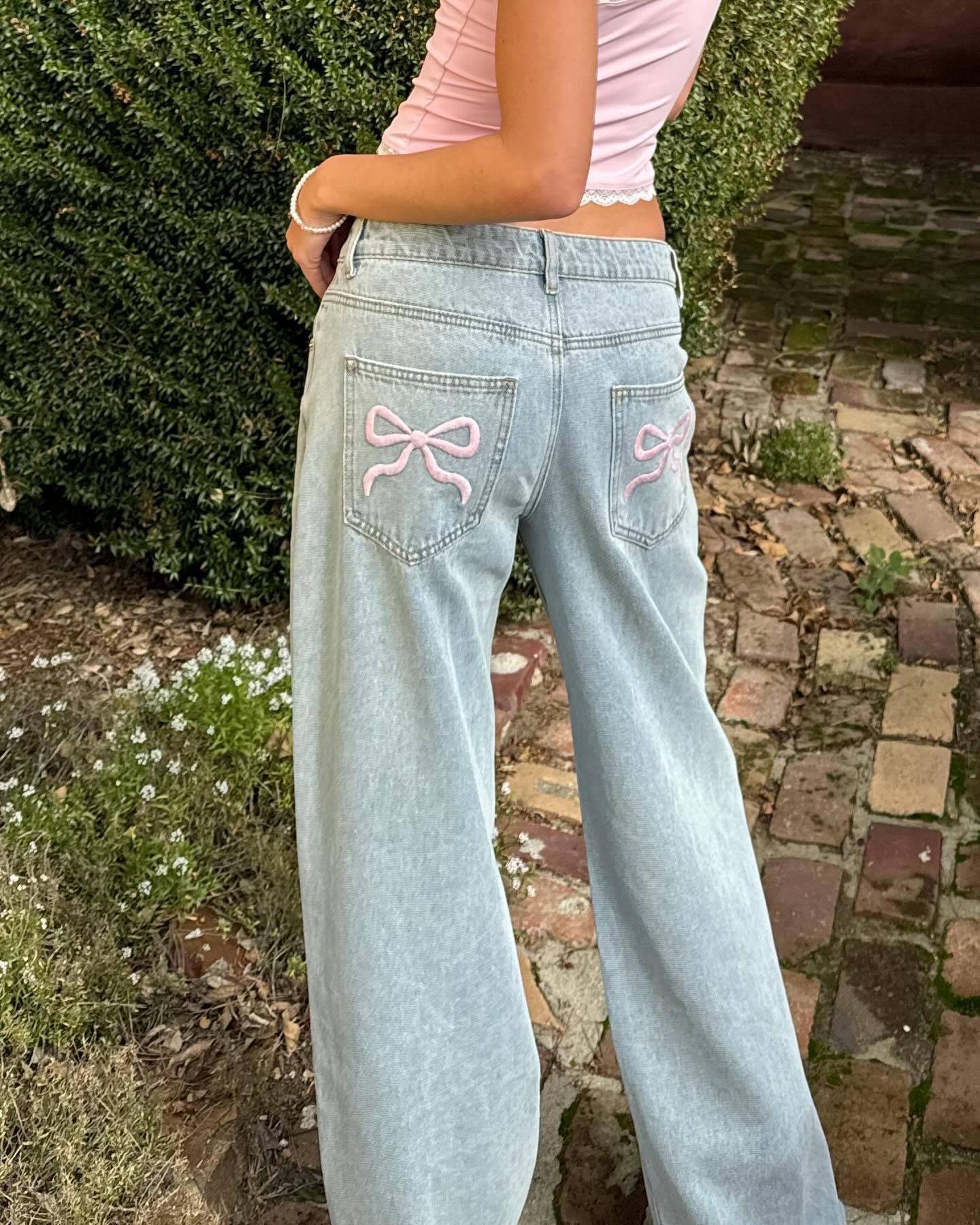 Laura™ | Bow Tie Jeans with Embroidery